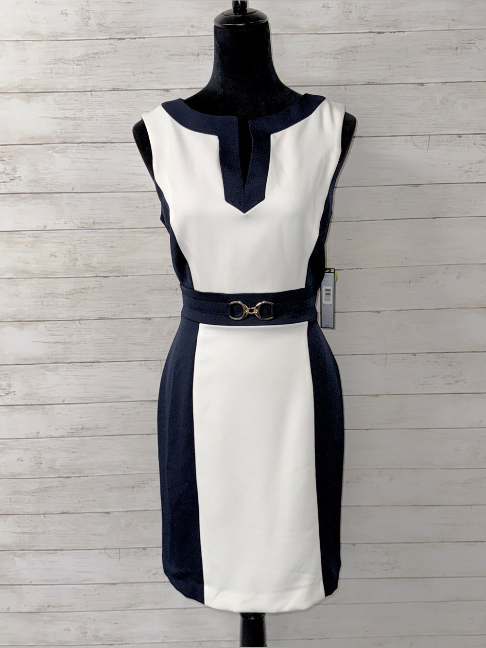 NWT! Chelsea Rose Sheath Dress